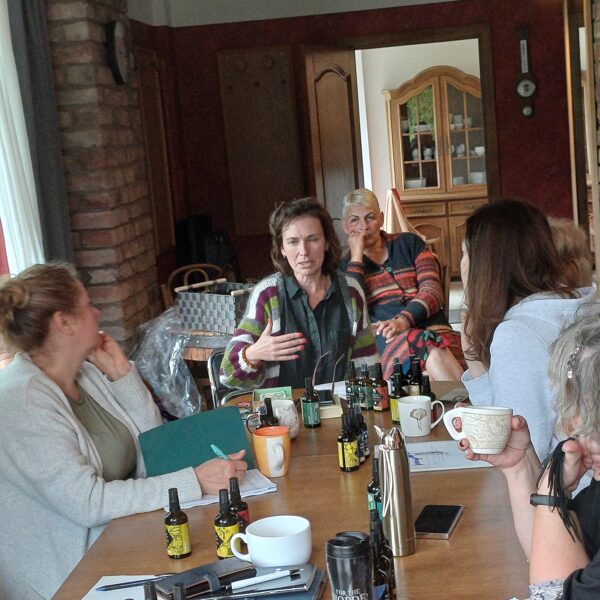 Ilze Odzieša iepazīstina ar augu neiro-bio testiem