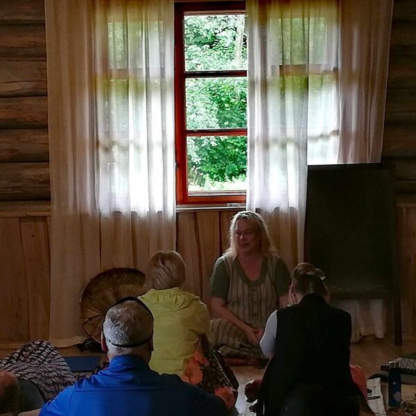 Cirkulārās elpošanas nodarbība Marijas Sils vadībā