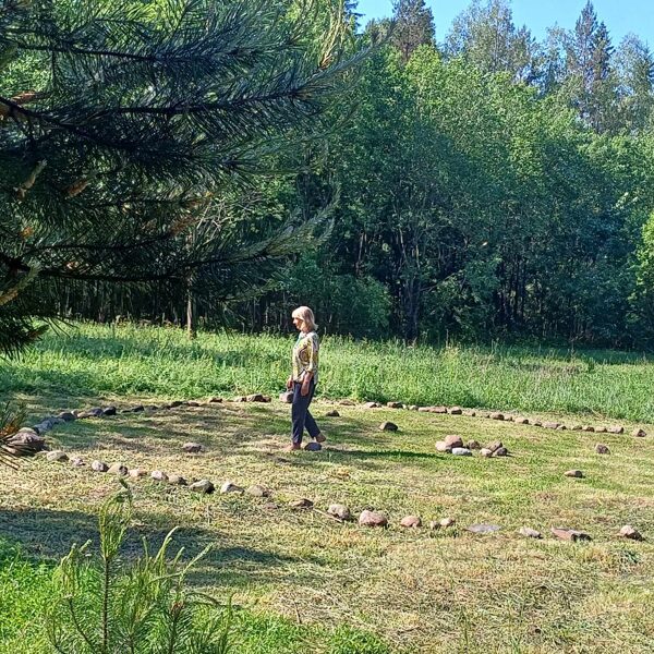 Kad Debess pušu virzieni iekustināti, var sākt iepazīt savas attiecības ar Lielajām Enerģi
