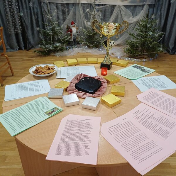 Nākamajā rītā varēja palasīt visu 9 jaunradīto pavadoņu garīgā ceļa stāstus.