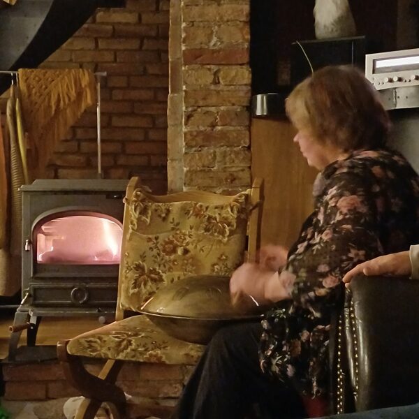 Egle Gundega ieskandina vakaru