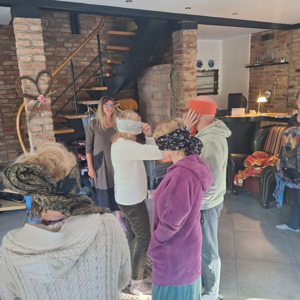 Sajust pasauli, vienam otru arī bez ārējās redzes palīdzības.