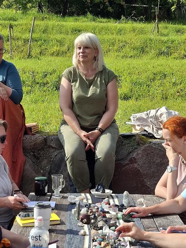 Litoezotēriķe Marika Piņķe ieved minerālu pasaulē