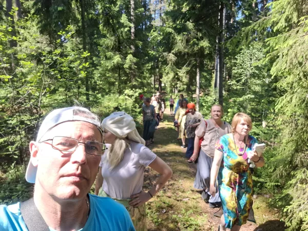 Ja vien laika apstākļi atļauj, mācību process notiek brīvā dabā.
