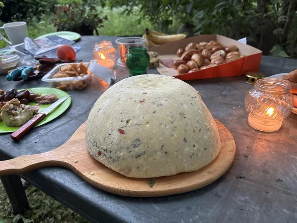 Brokastīs kopīgi gatavotais siers